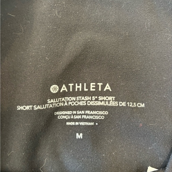 Athelta Salutation Stash 5 inch shorts. Size medium. Smoke free home. - Picture 3 of 5